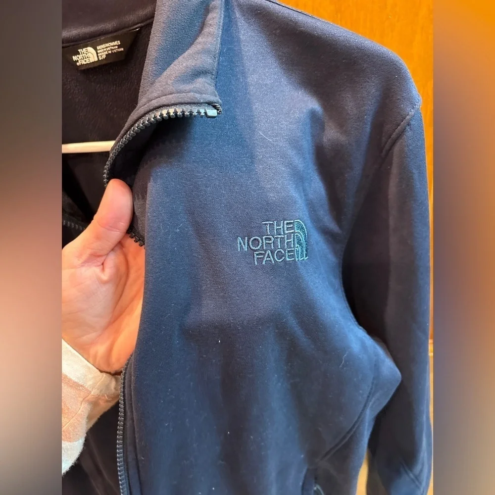 The North Face Men’s Blue Fleece Lined Zip Up Jacket Size Small (Flaws)
